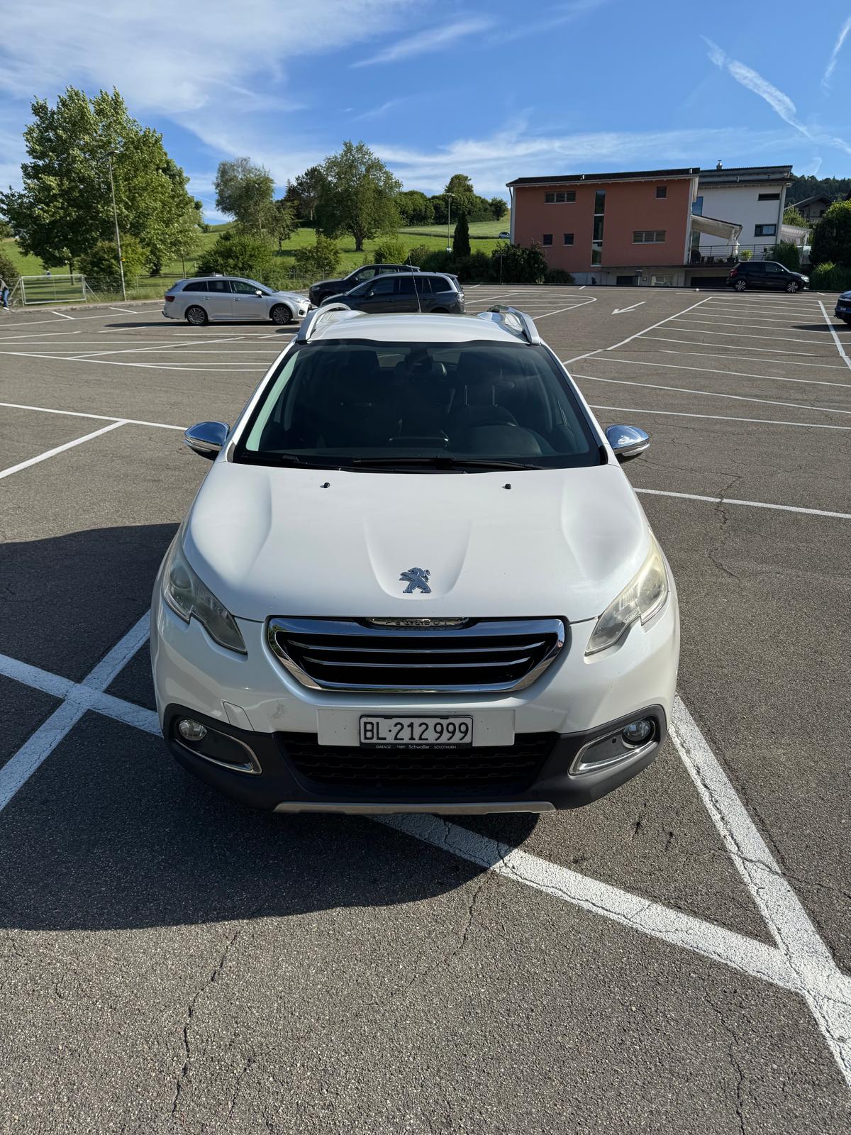 PEUGEOT 1.6 VTi Allure-image-5