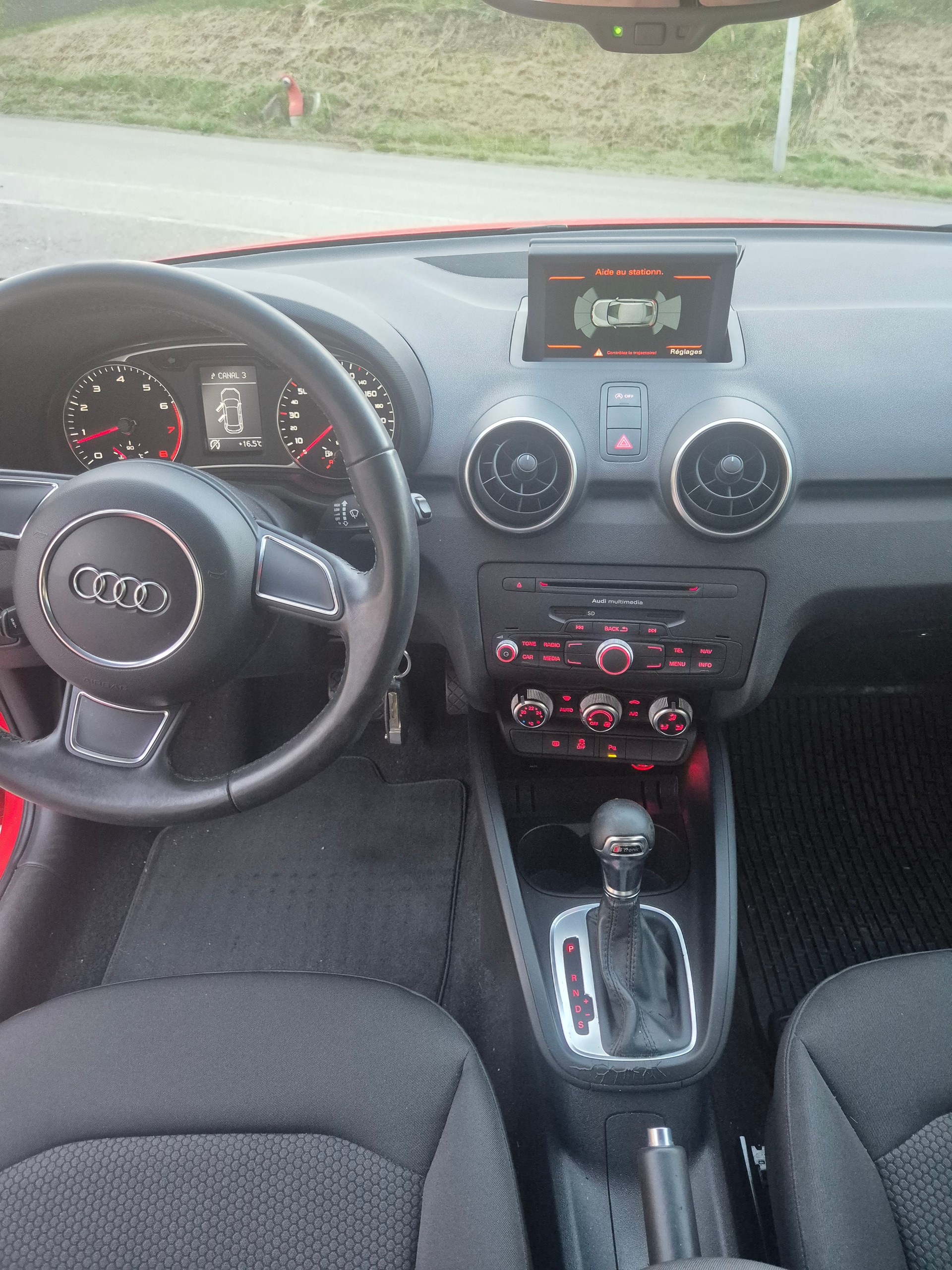 AUDI 1.4 TFSI Ambition S-Tronic-image-2
