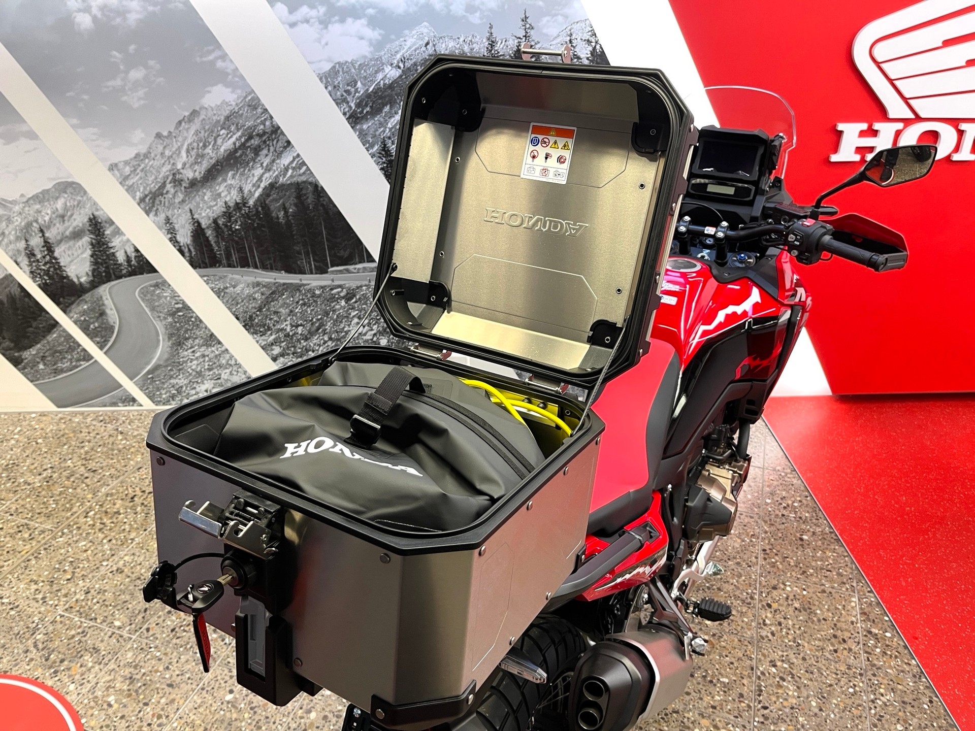 HONDA CRF 1100 DCT Africa Twin-image-4