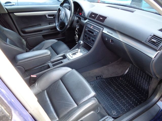 AUDI A4 Avant 3.0 V6 quattro-image-5
