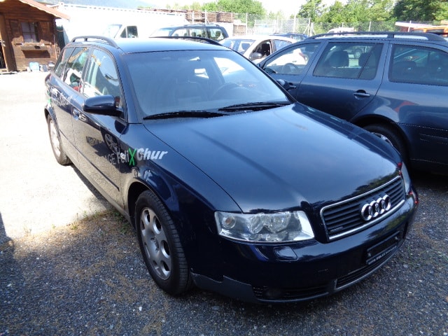AUDI A4 Avant 3.0 V6 quattro-image-1