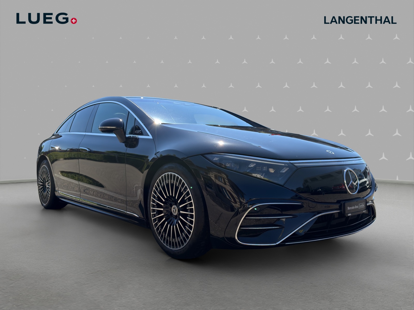 MERCEDES-BENZ EQS 450+ AMG Line-image-4