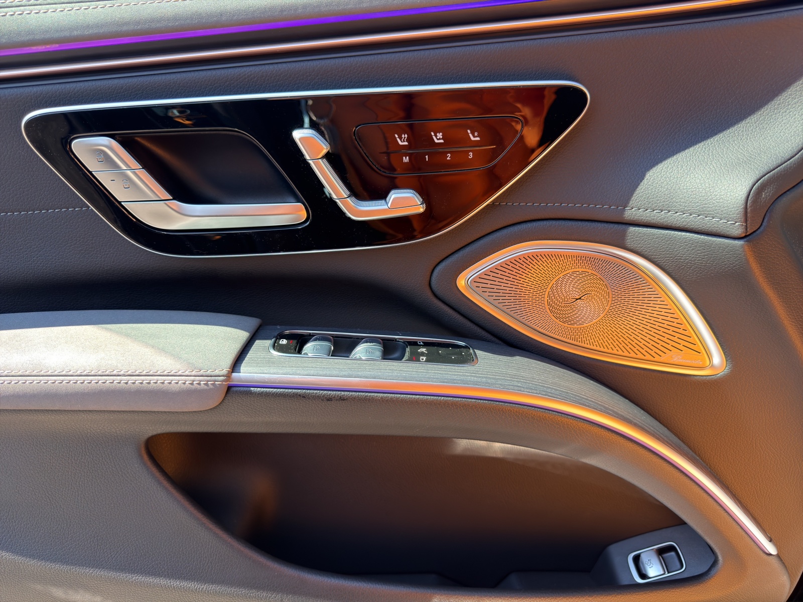 MERCEDES-BENZ EQS 450+ AMG Line-image-12