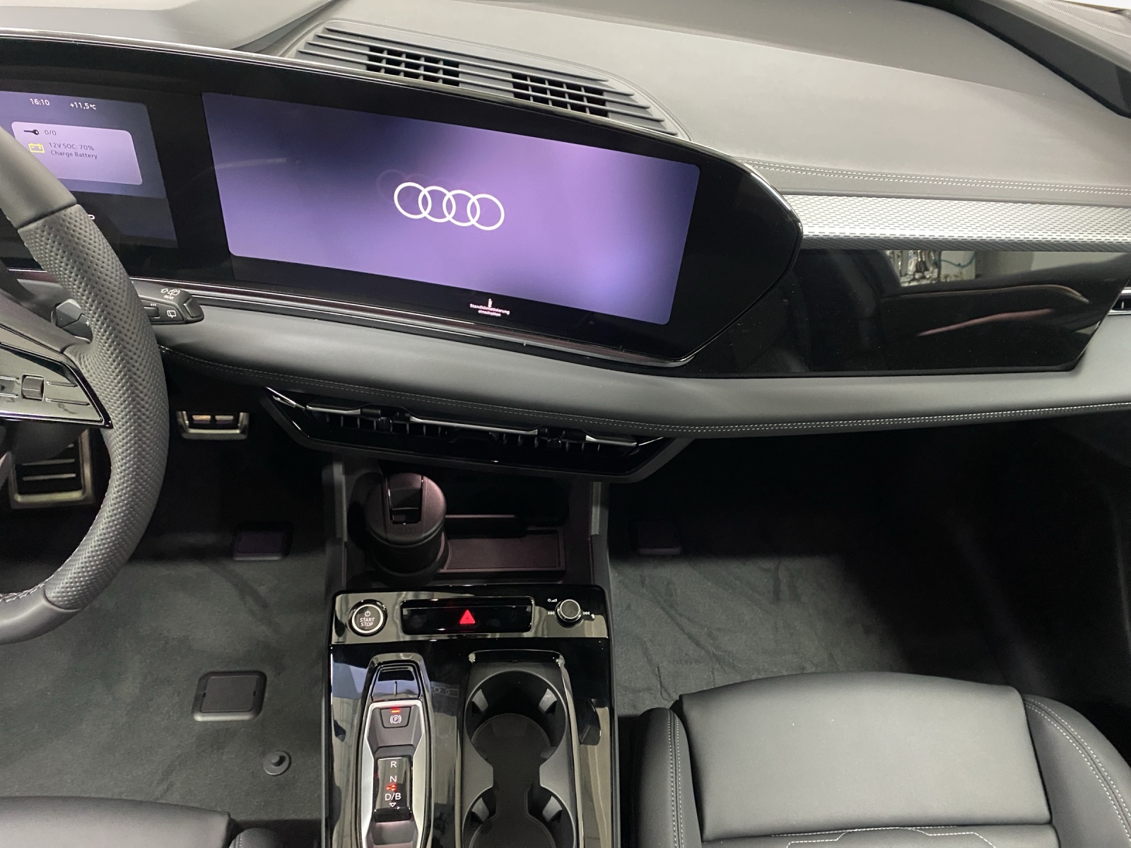 AUDI A6 Avant e-tron quattro-image-9