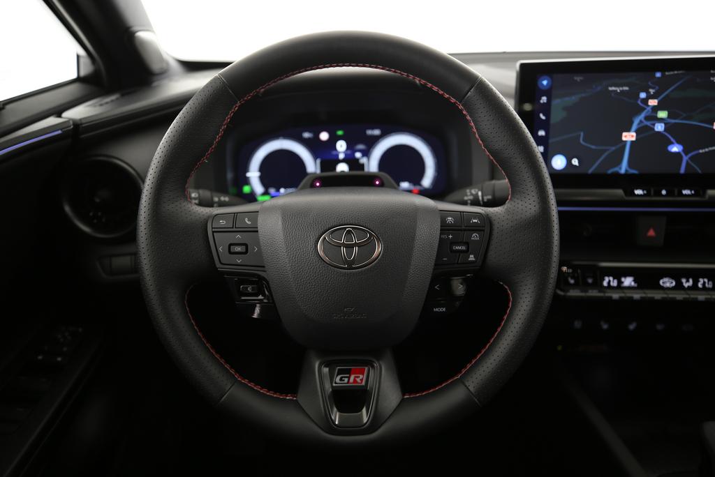 TOYOTA C-HR 2.0 PHEV GR Sport-image-4