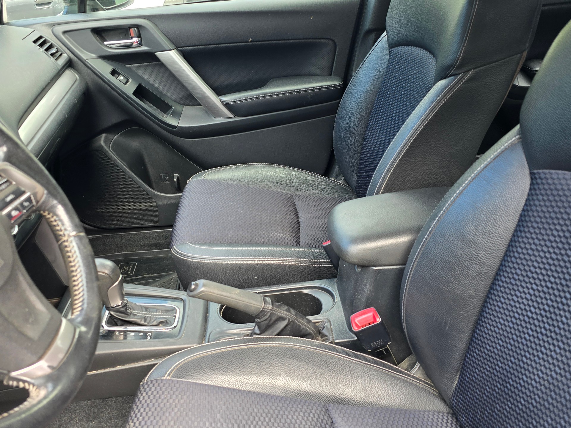 SUBARU Forester 2.0XT Sport Lineartronic-image-8