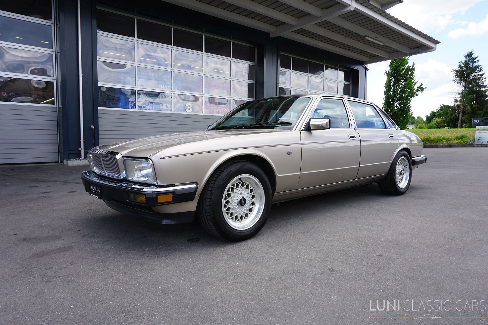 JAGUAR XJ6 3.6 Sovereign-image-1