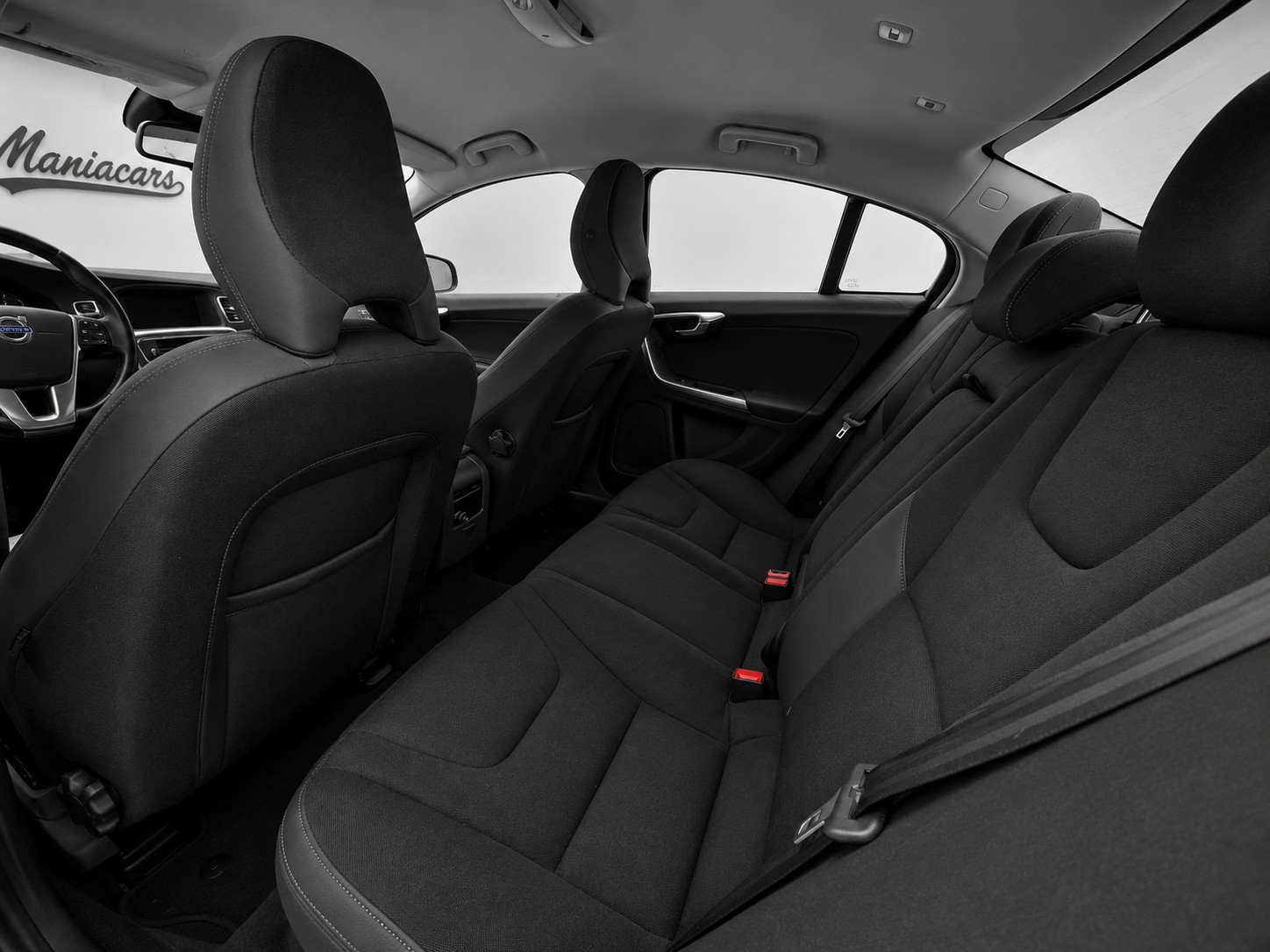 VOLVO S60 D3 Momentum Geartronic-image-7