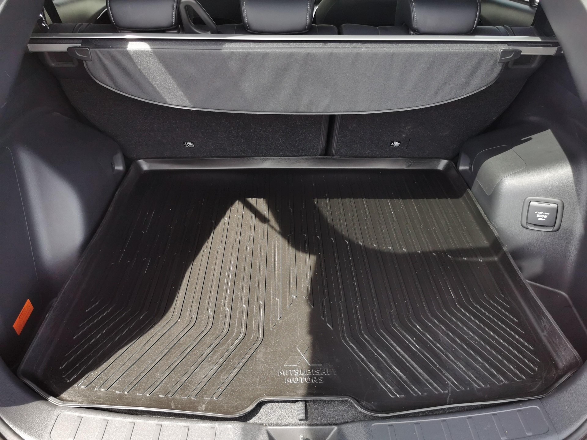 MITSUBISHI Eclipse Cross 2.4 PHEV Instyle 4x4-image-8