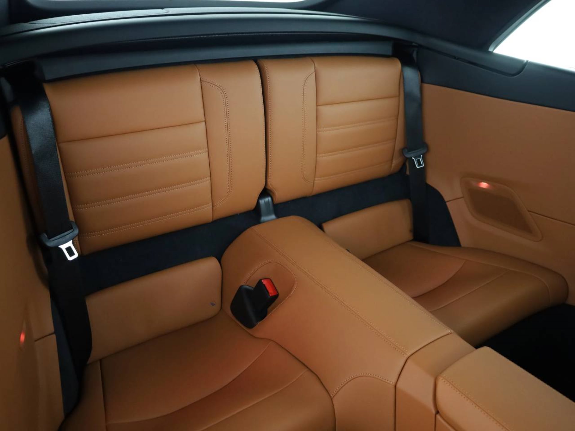 PORSCHE 911 Carrera 4S Cabriolet-image-18