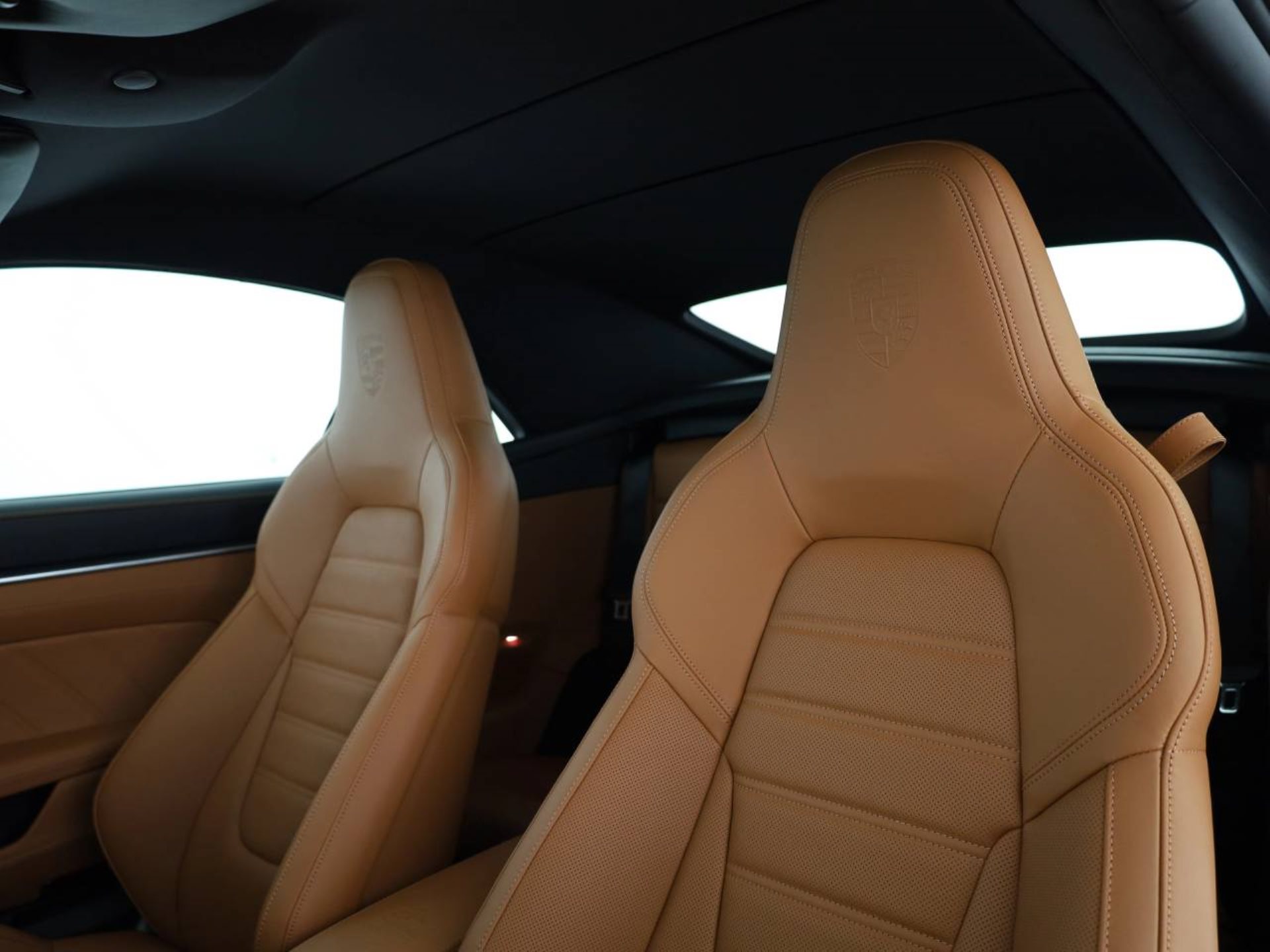 PORSCHE 911 Carrera 4S Cabriolet-image-17