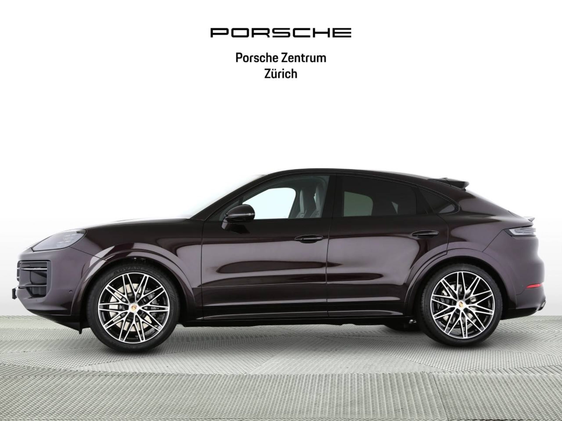 PORSCHE Cayenne GTS Coupé-showroom-element-1