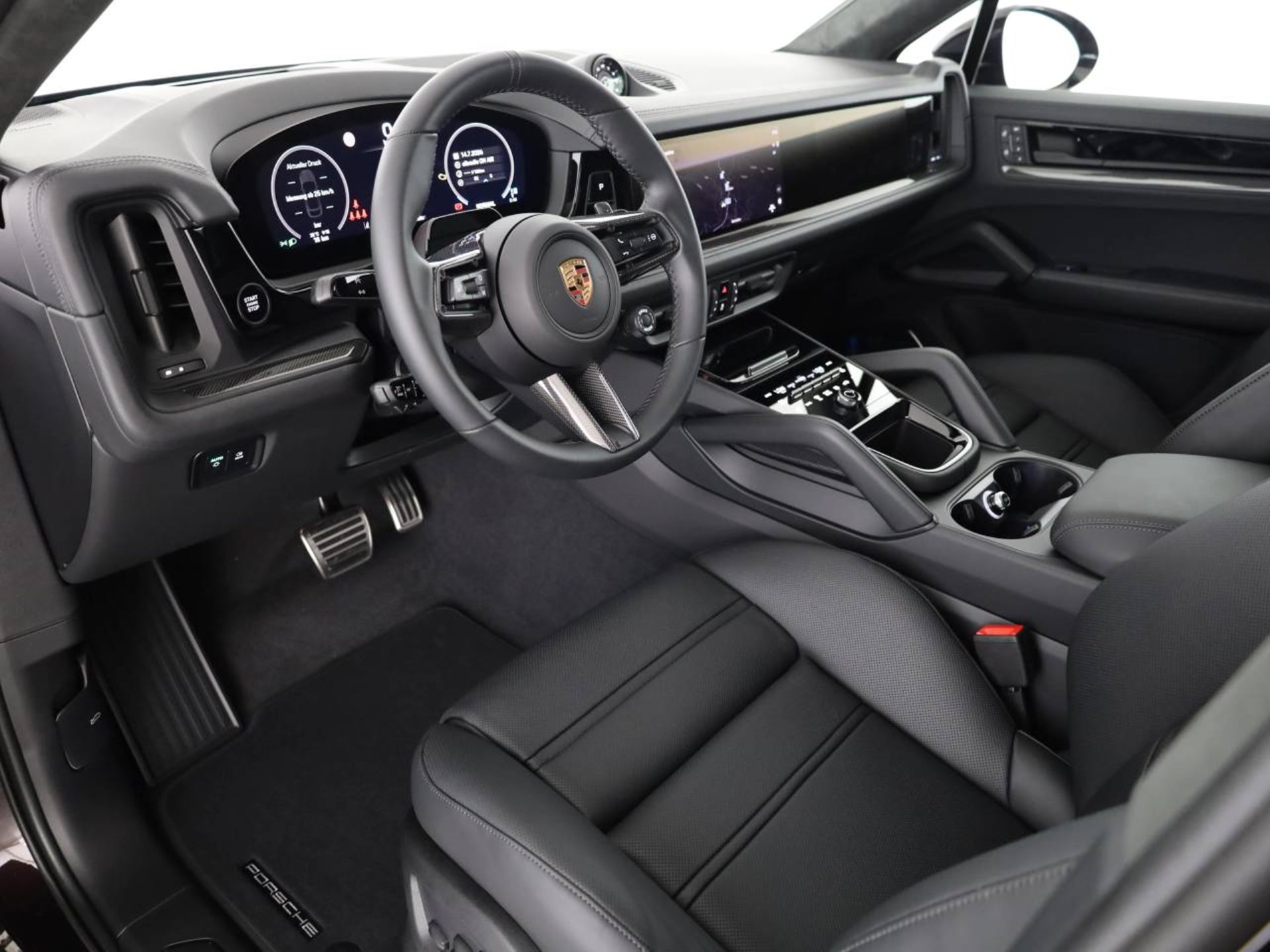 PORSCHE Cayenne GTS Coupé-image-9