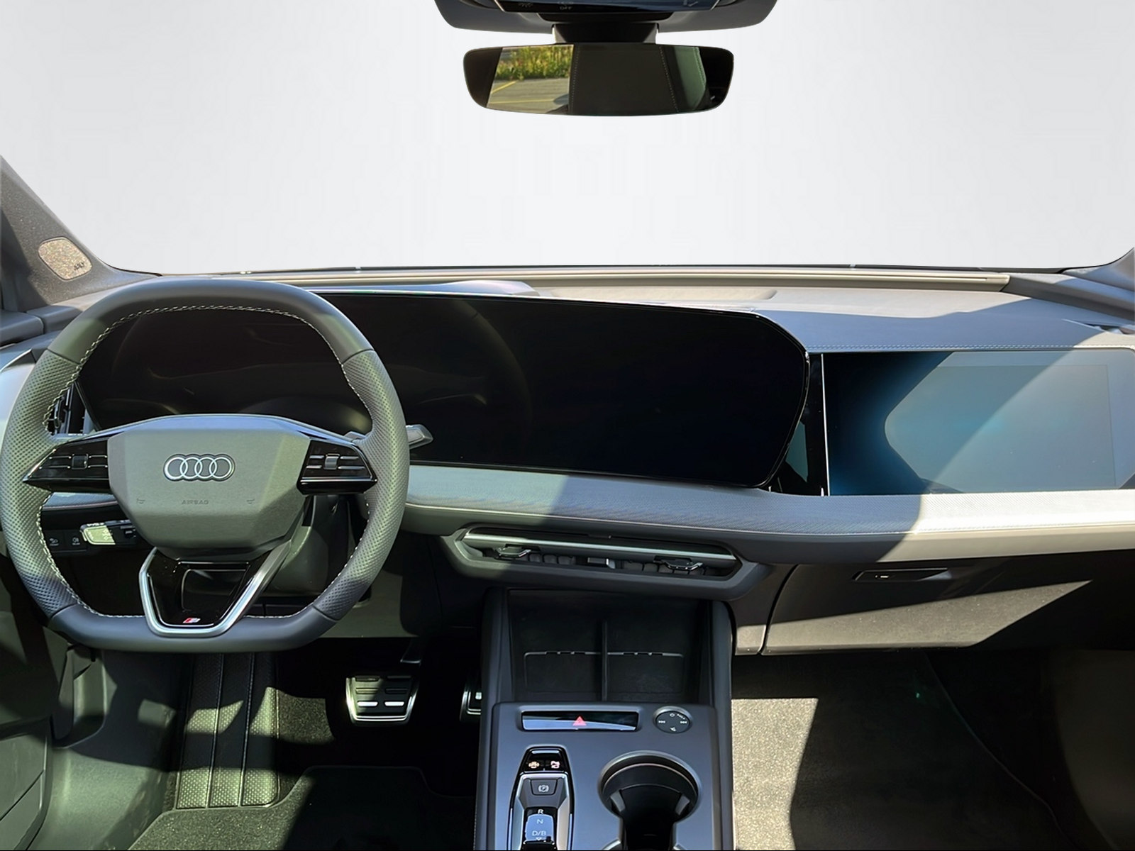 AUDI Q4 SUV e-tron 340PS/250kW quattro perform-image-9