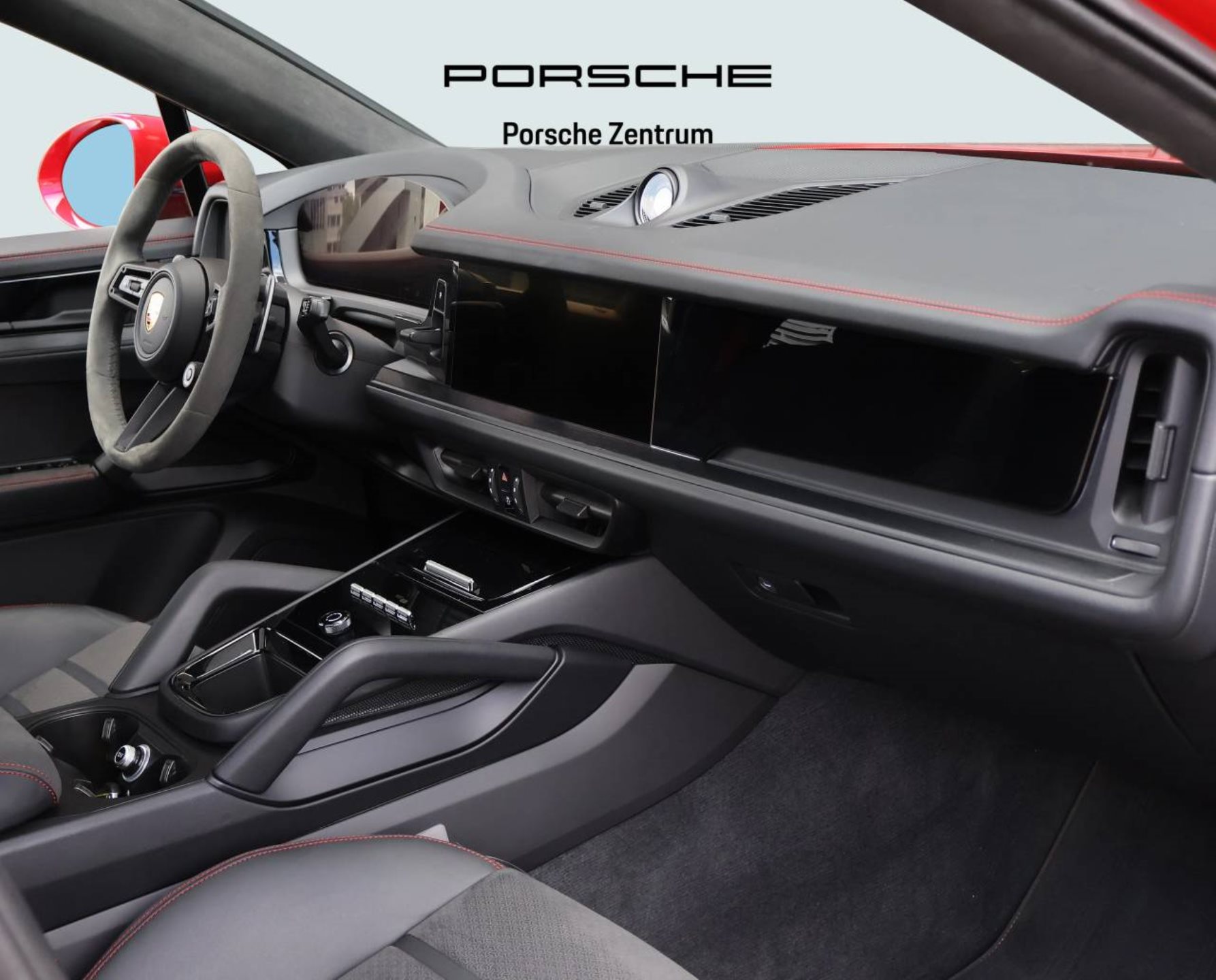 PORSCHE Cayenne GTS Coupé-image-3