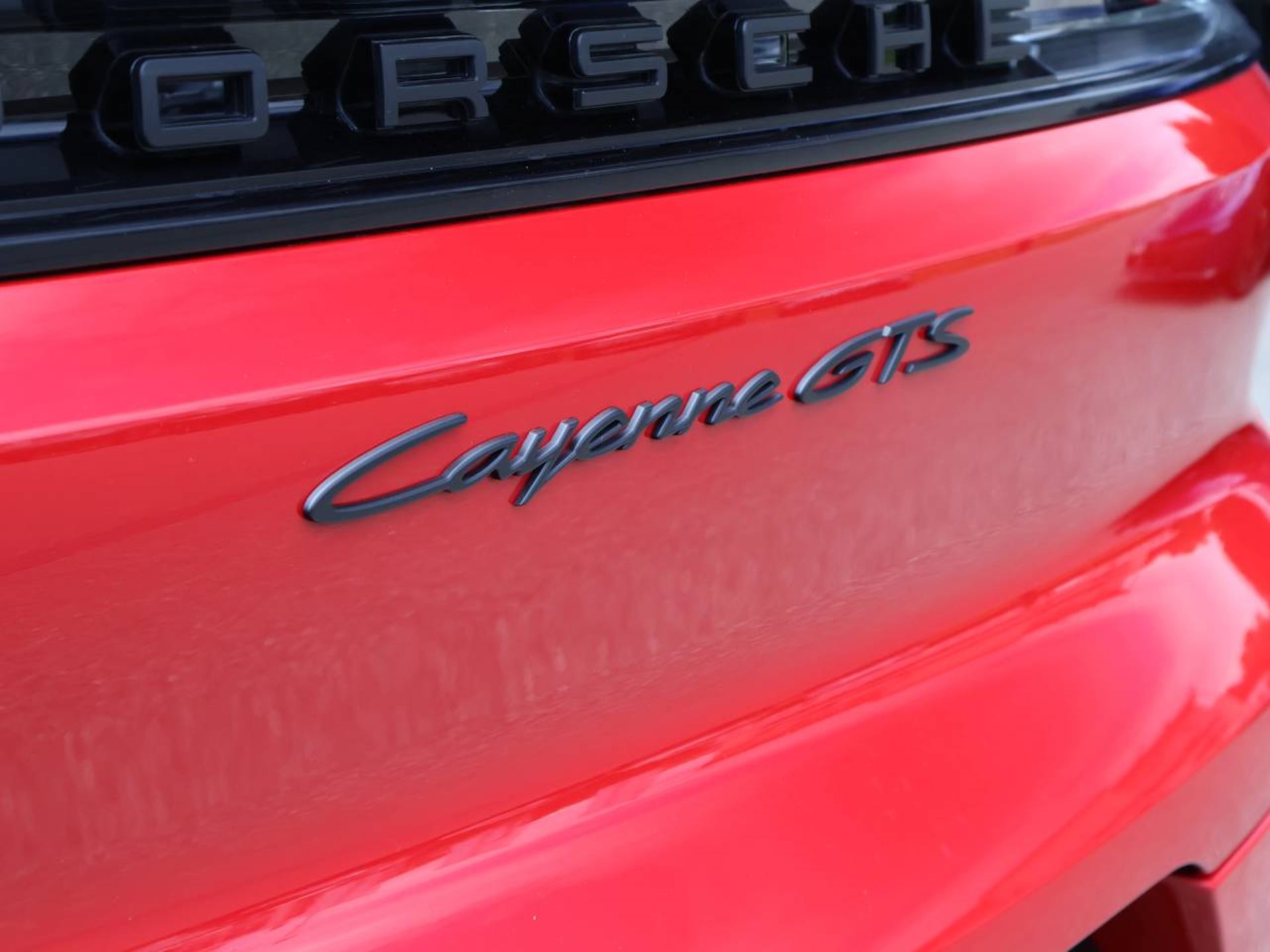 PORSCHE Cayenne GTS Coupé-image-35