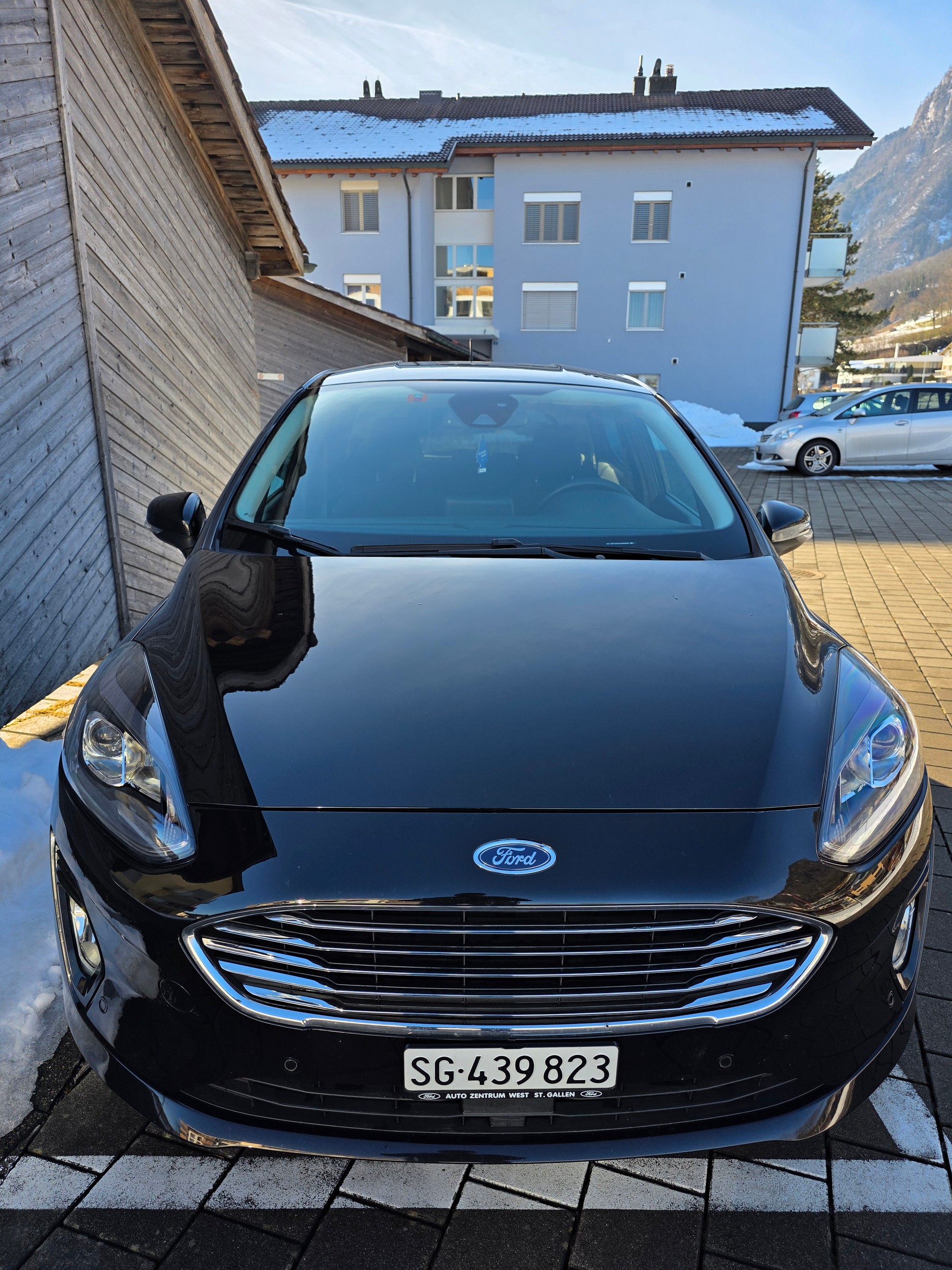 FORD 1.0 EcoB 100 Titanium-image-1