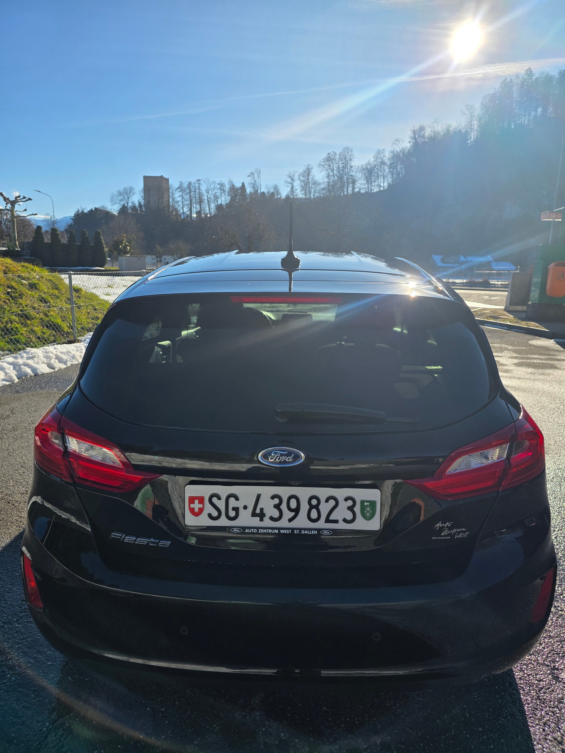 FORD 1.0 EcoB 100 Titanium-image-2