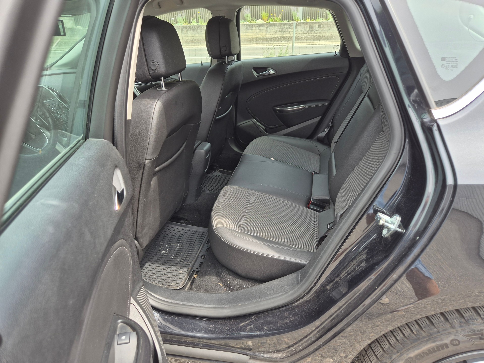 OPEL Astra 1.4i 16V Turbo Sport Automatic-image-8
