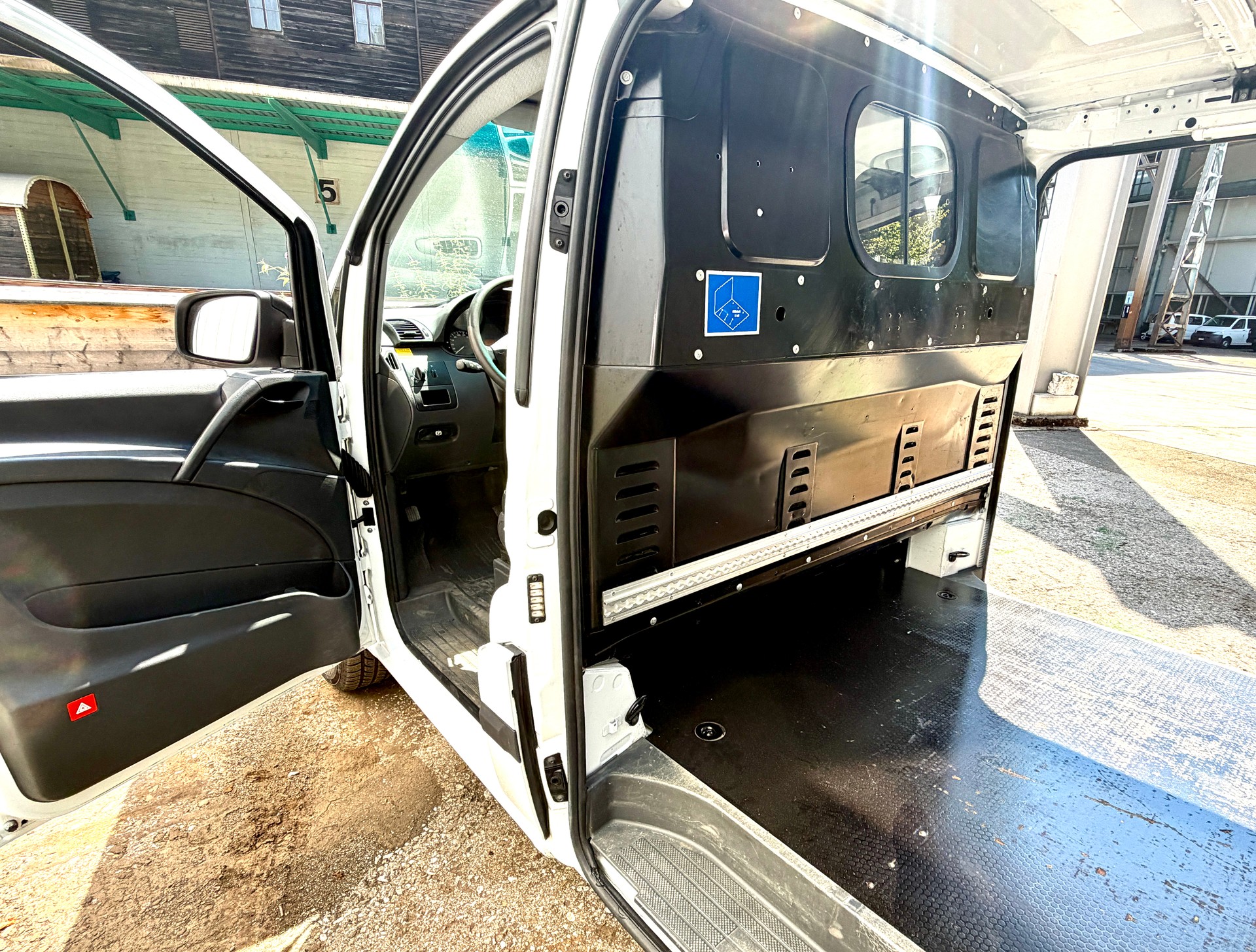 MERCEDES-BENZ 2.2 CDI 4x4-image-3
