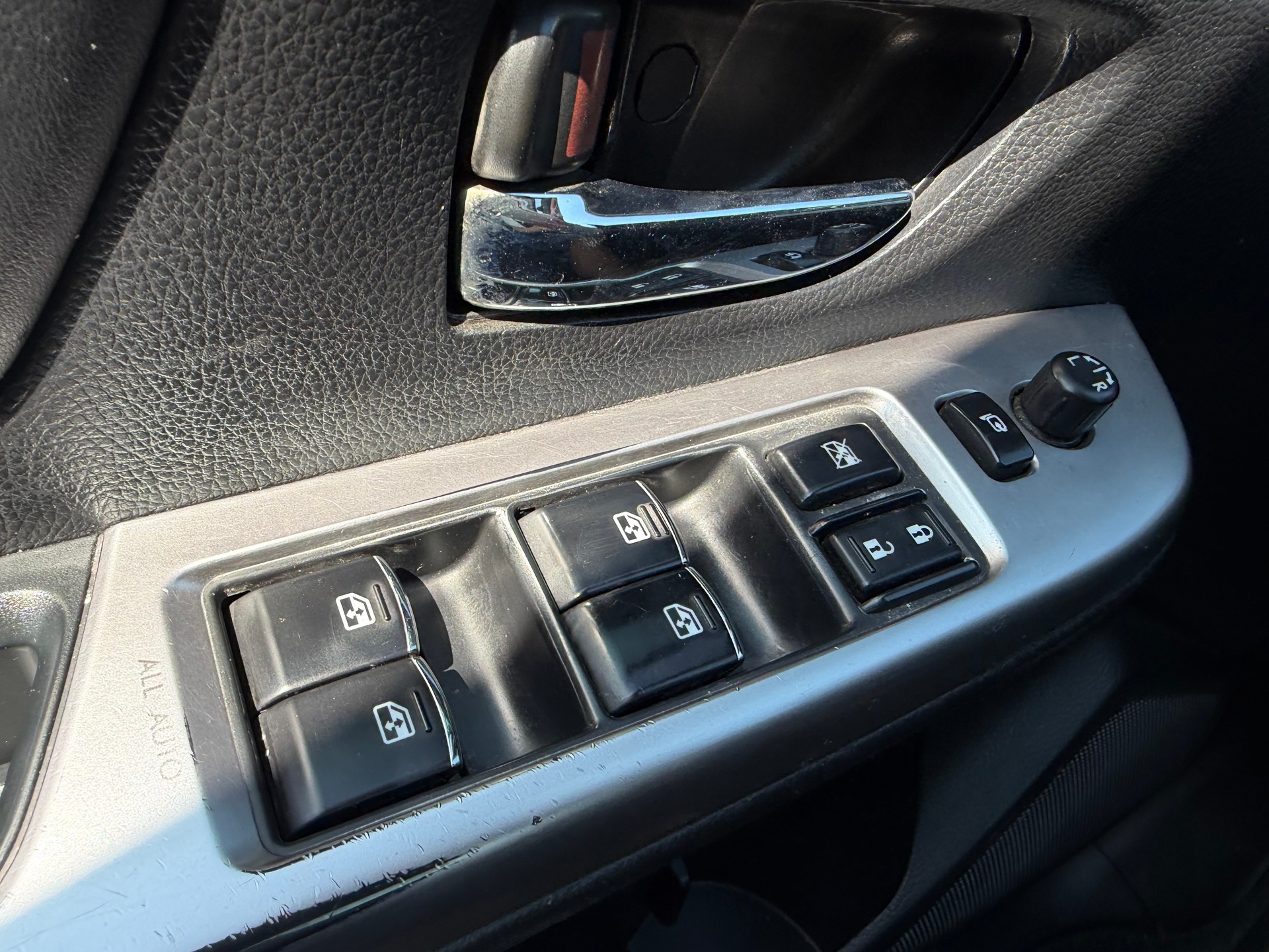 SUBARU Levorg 1.6DIT Luxury S AWD Lineartronic-image-16