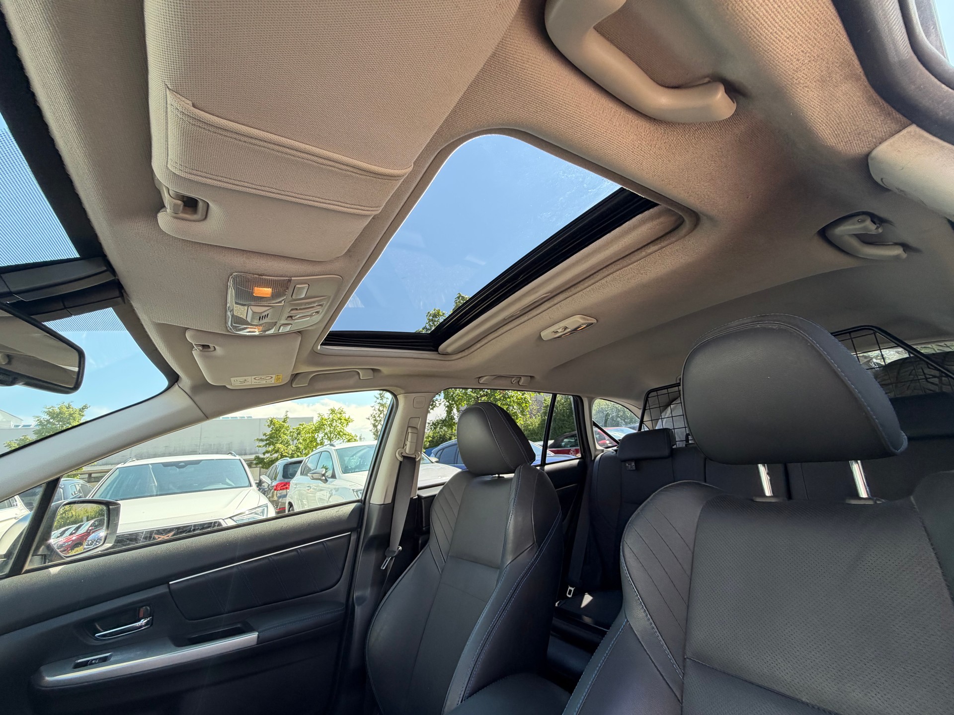 SUBARU Levorg 1.6DIT Luxury S AWD Lineartronic-image-9