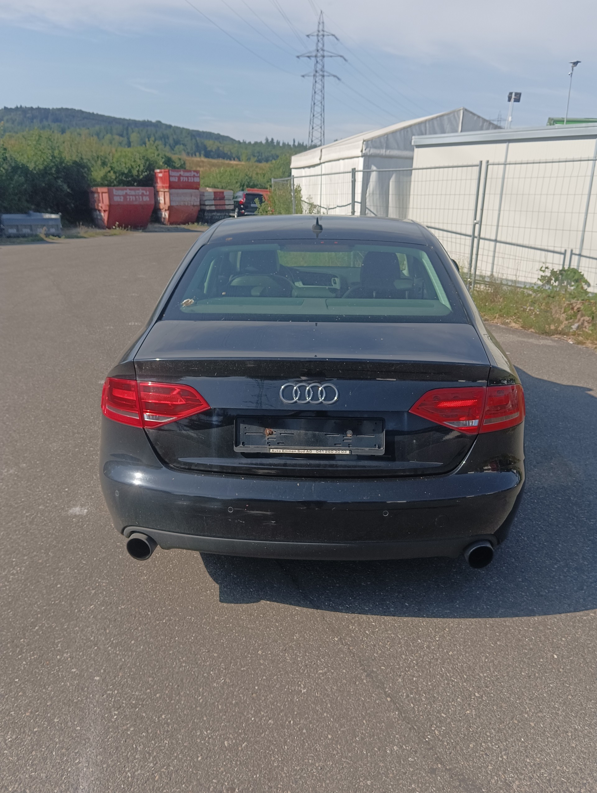 AUDI A4 Limousine 3.2 FSI quattro tiptronic-image-5