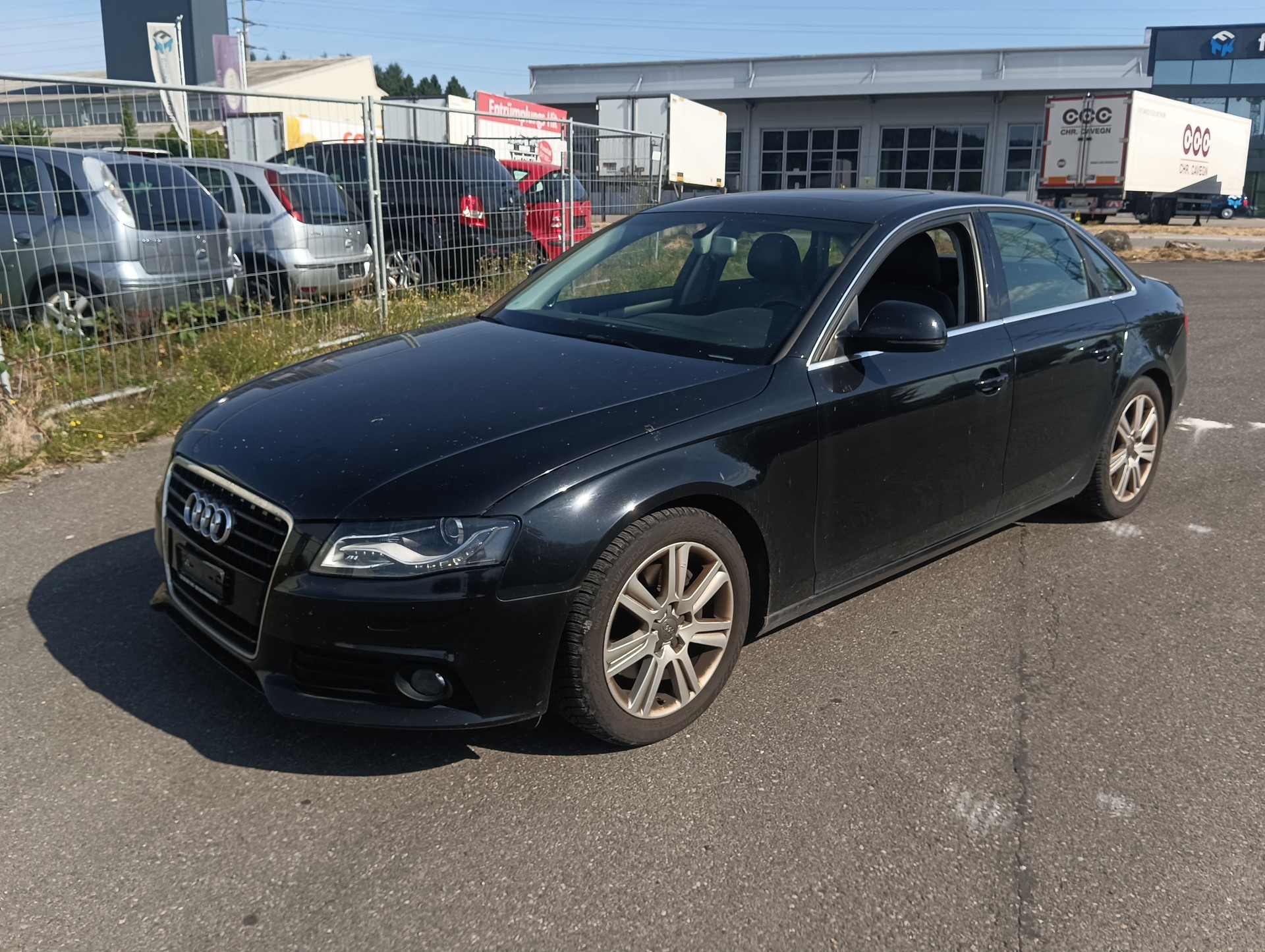AUDI A4 Limousine 3.2 FSI quattro tiptronic-image-3