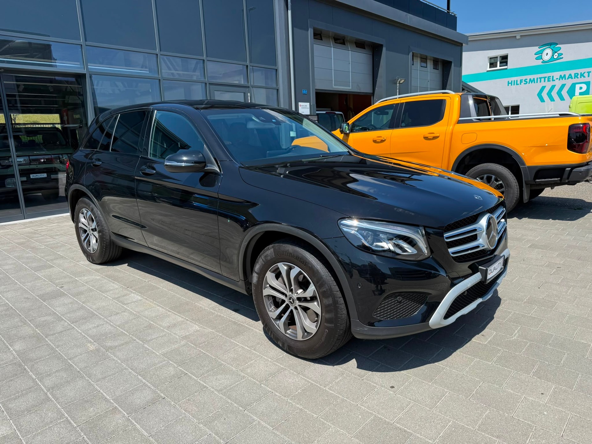 MERCEDES-BENZ GLC 250 4Matic 9G-Tronic-image-4