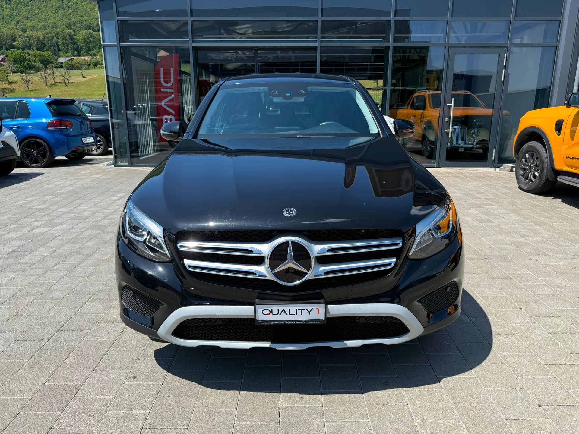 MERCEDES-BENZ GLC 250 4Matic 9G-Tronic-image-2