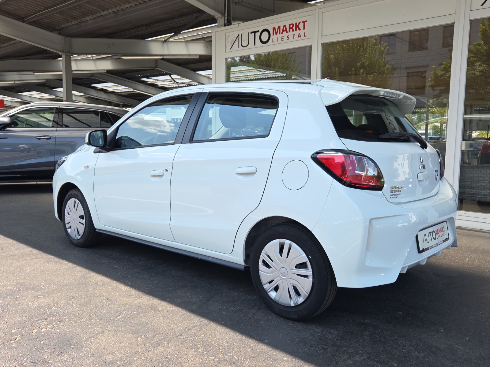 MITSUBISHI Space Star 1.2 CVT Pure-showroom-element-2