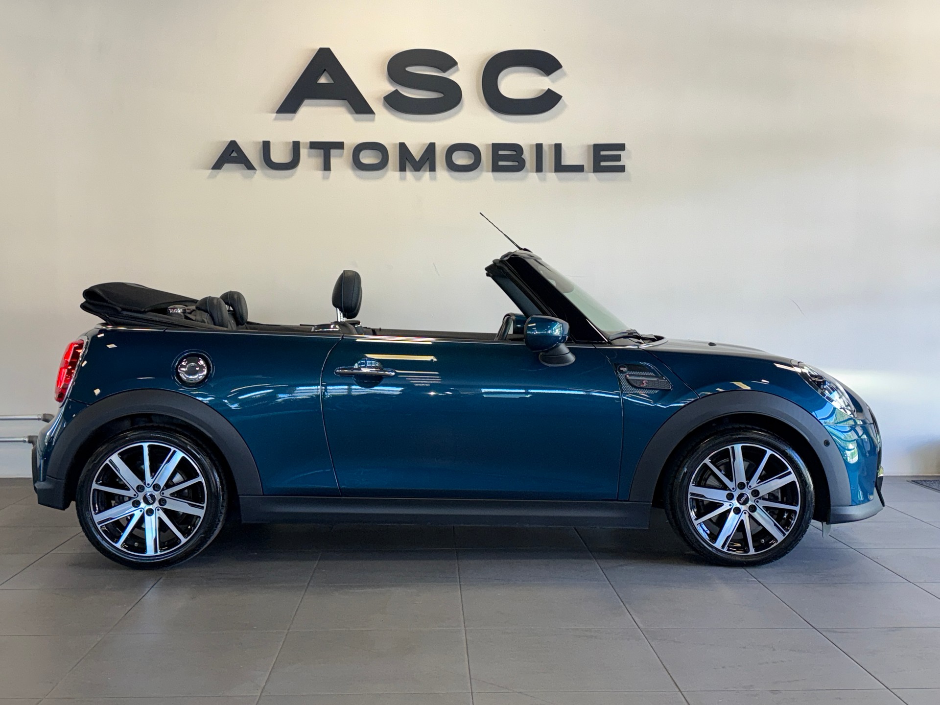 MINI Cooper S Cabriolet DKG Facelift-image-1