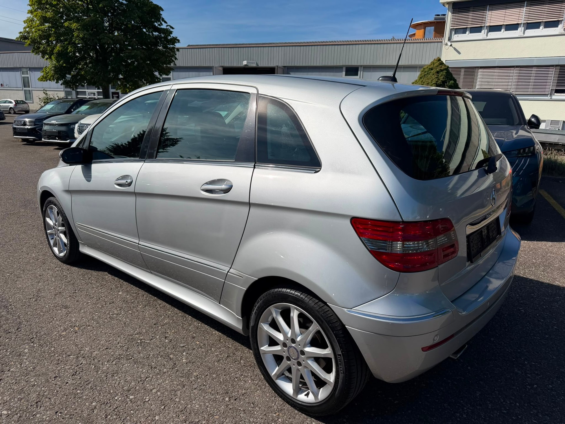 MERCEDES-BENZ B 170-image-0