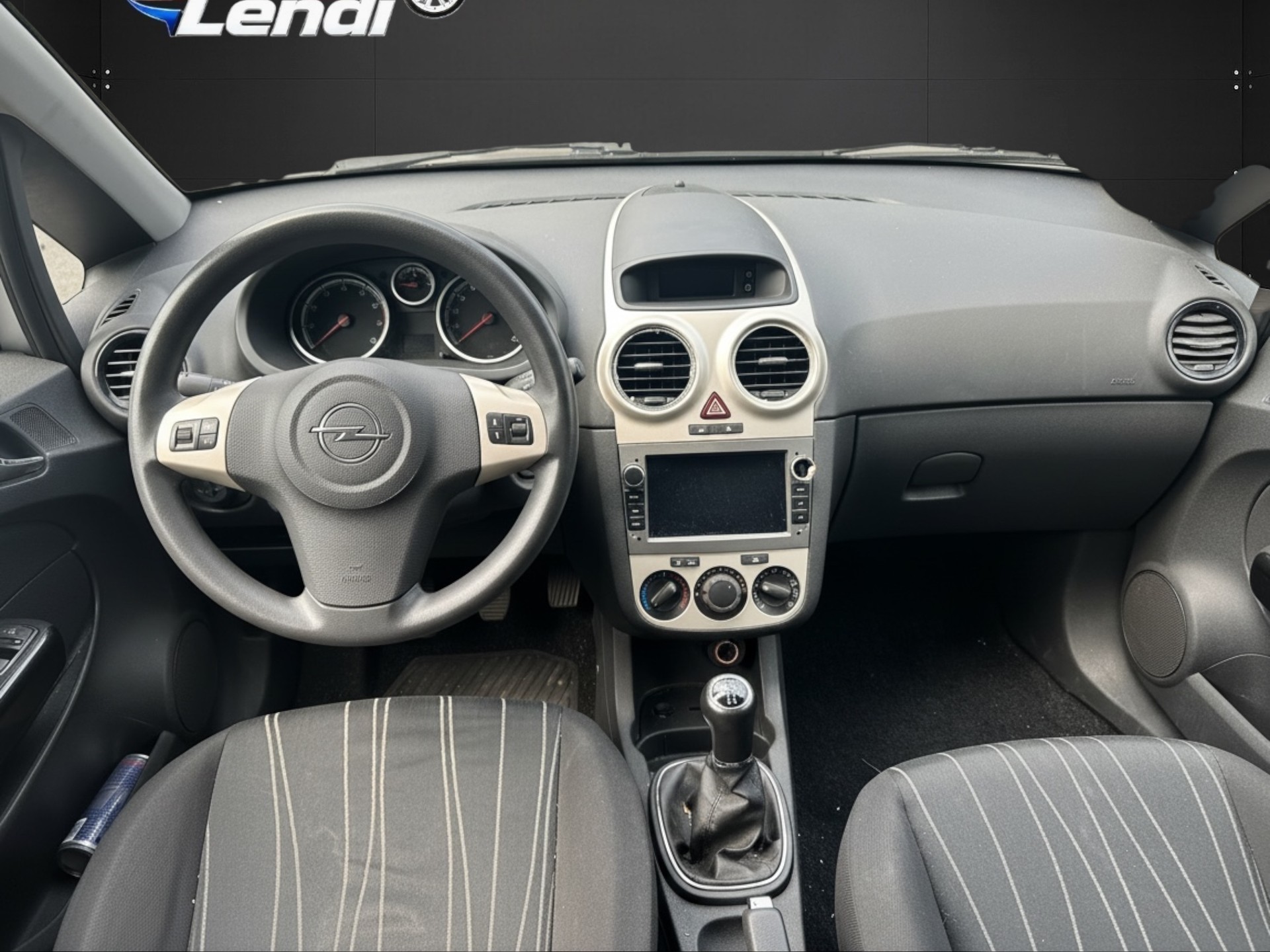 OPEL Corsa 1.4 TP Enjoy-image-6
