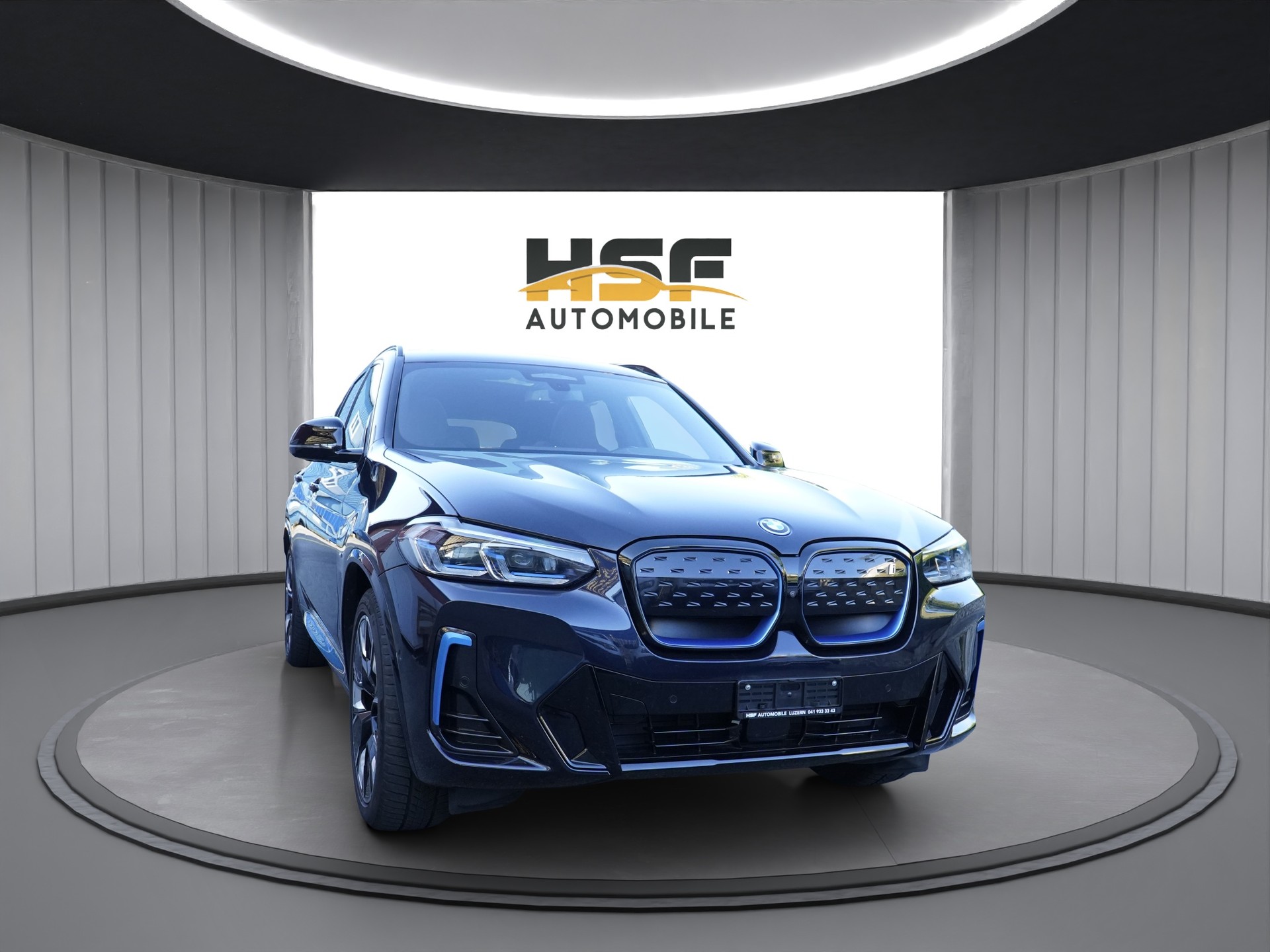 BMW iX3 Inspiring M-Paket *CH Fahrzeug & AHK*-image-0