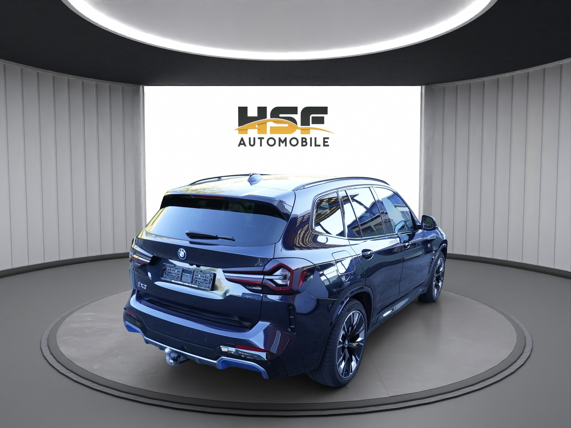 BMW iX3 Inspiring M-Paket *CH Fahrzeug & AHK*-image-2