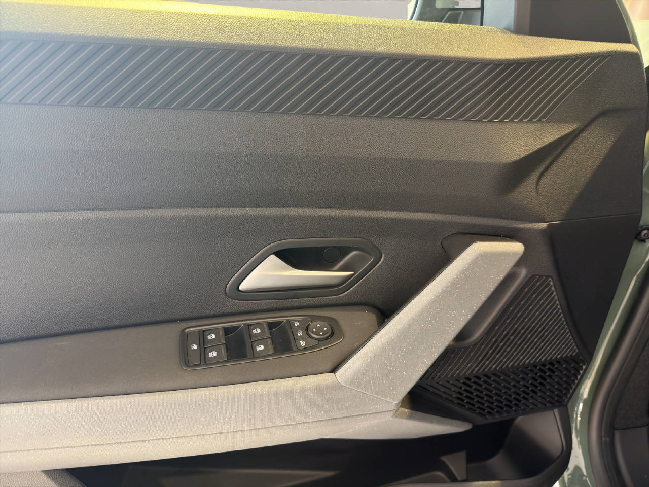 DACIA Duster 1.8 Hybrid Journey-image-8