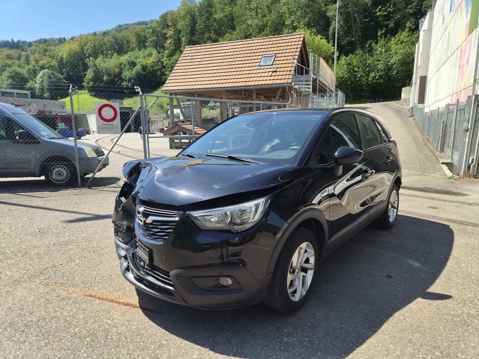 OPEL Crossland X 1.2i TP Enjoy Automatik-image-0