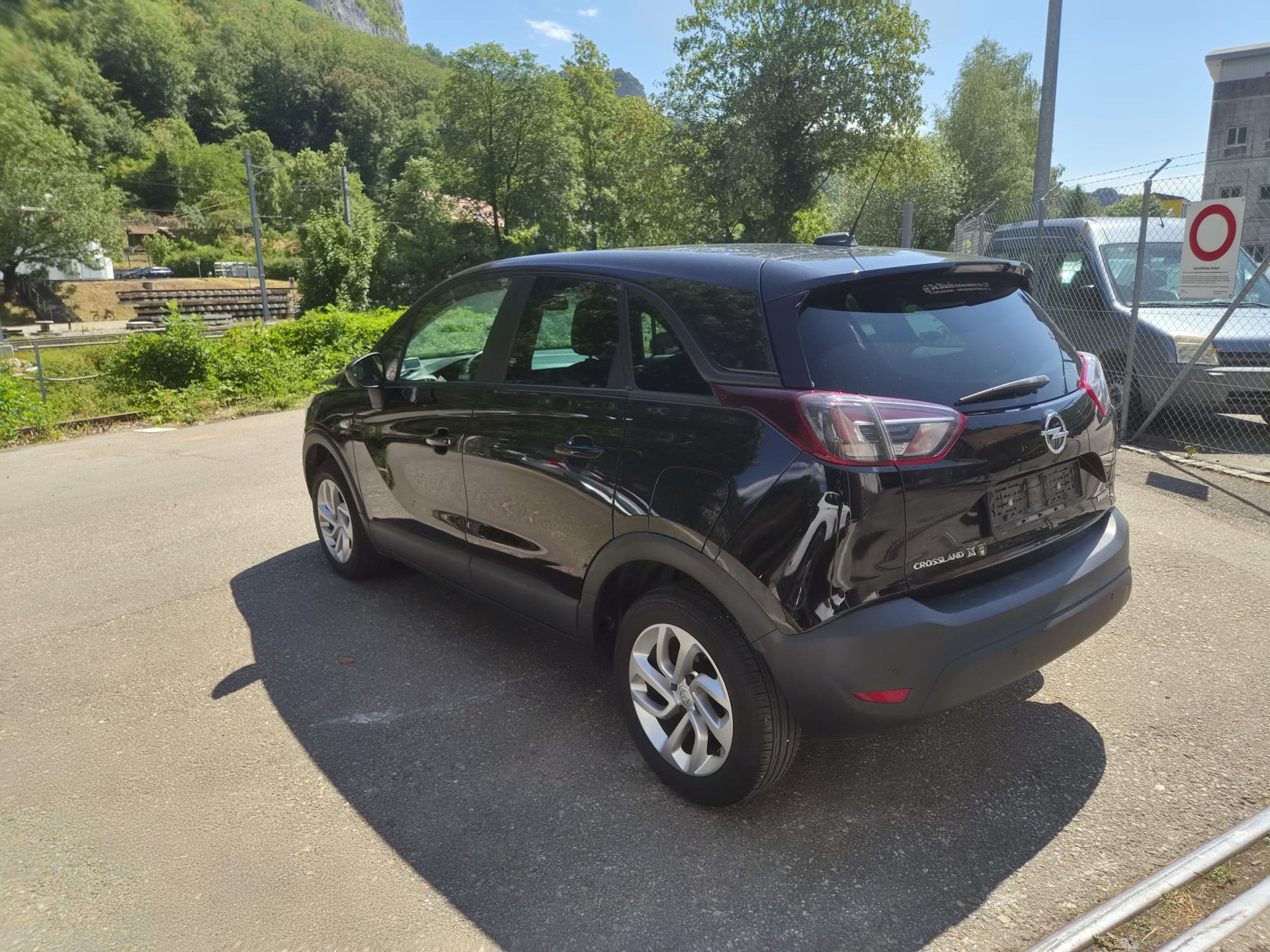 OPEL Crossland X 1.2i TP Enjoy Automatik-image-1
