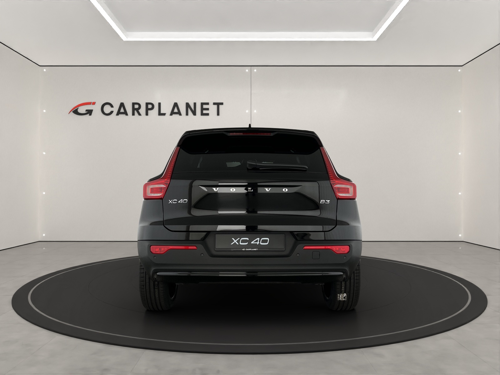 VOLVO XC40 2.0 B3 MH Plus Dark-image-4