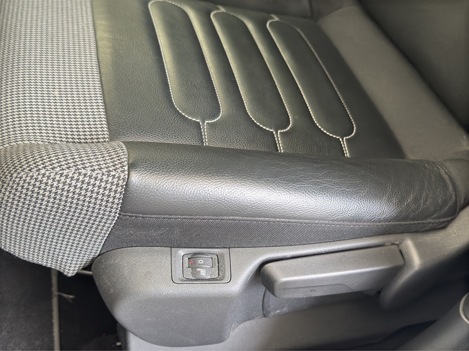 CITROEN C3 Aircross 1.2 PureTech 130 Shine *Automat*-image-10