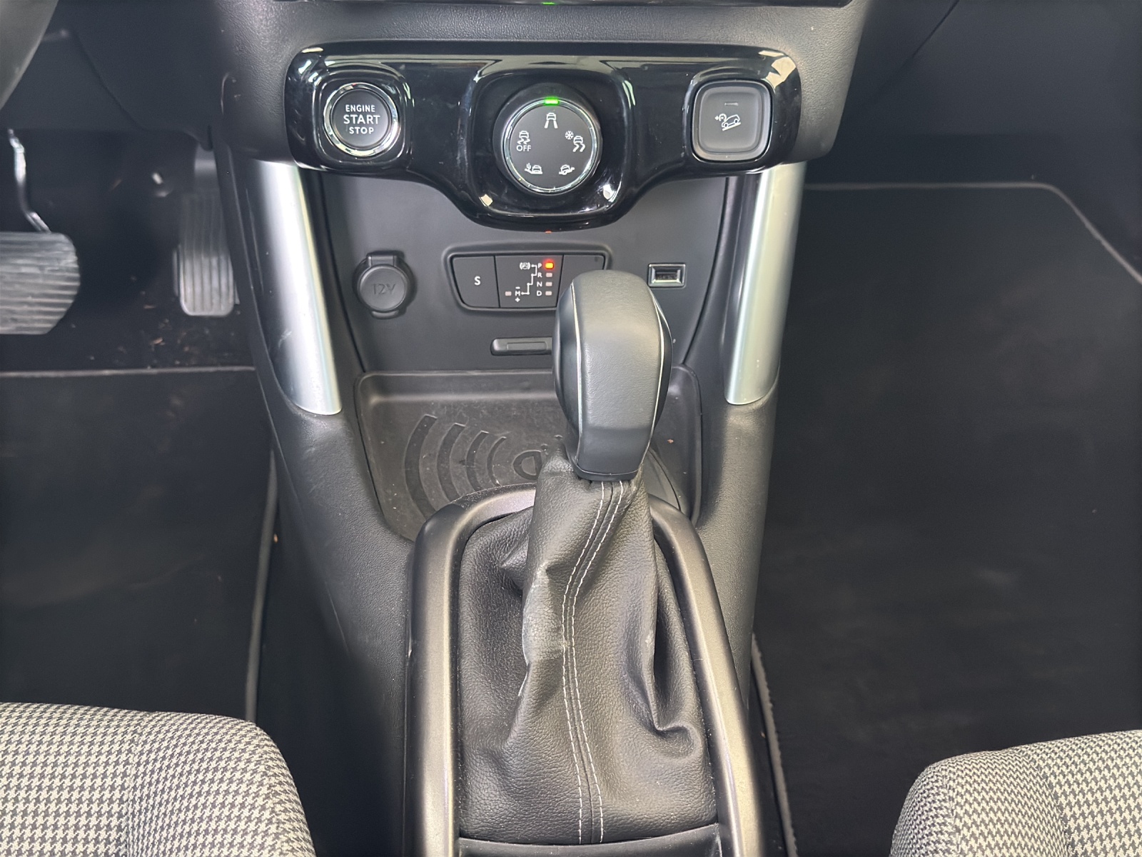 CITROEN C3 Aircross 1.2 PureTech 130 Shine *Automat*-image-11