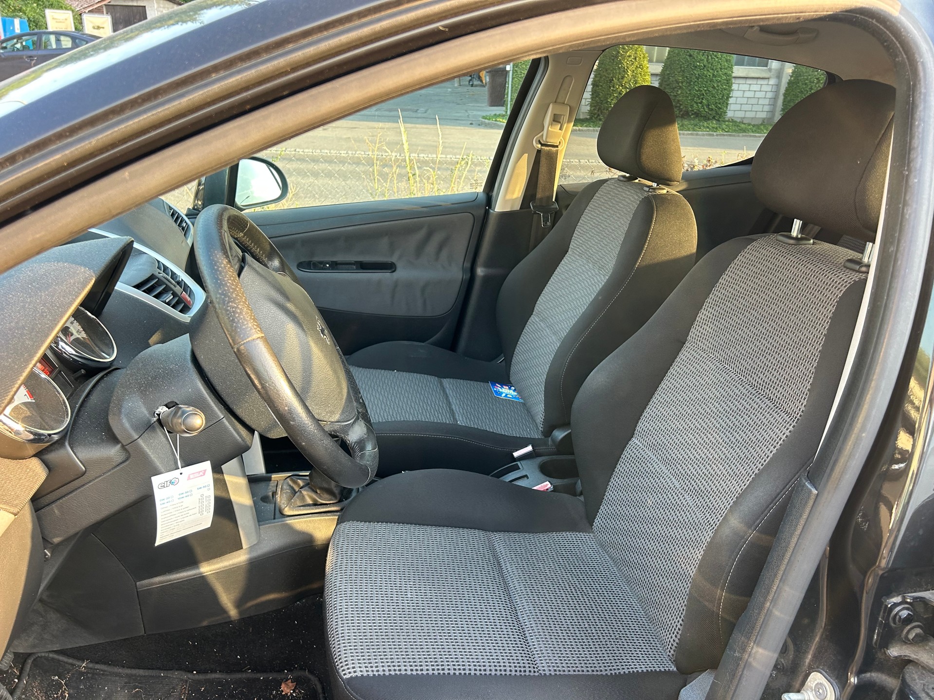 PEUGEOT 207 1.6 16V Sport-image-7