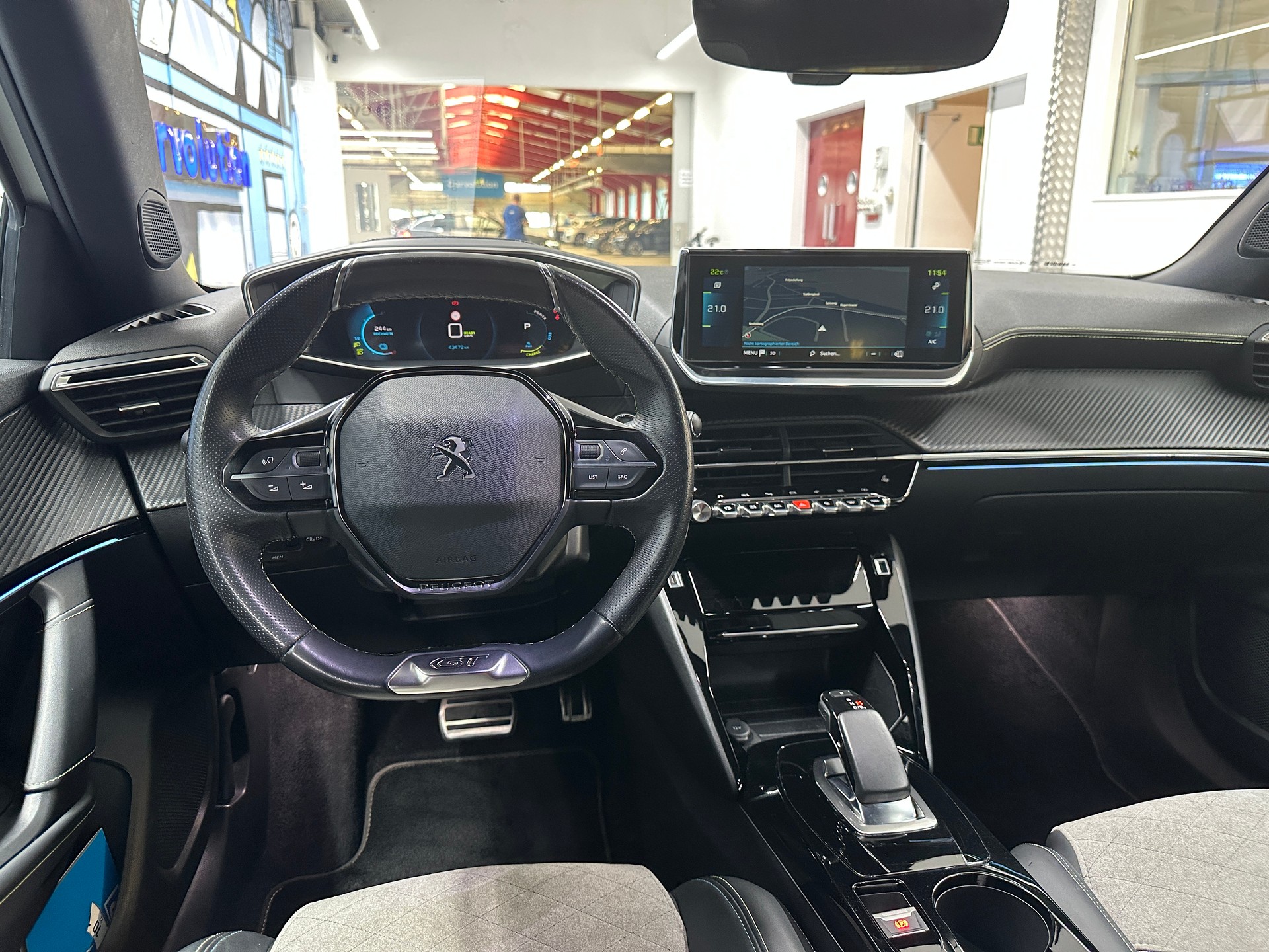 PEUGEOT 2008 e GT Pack-image-9