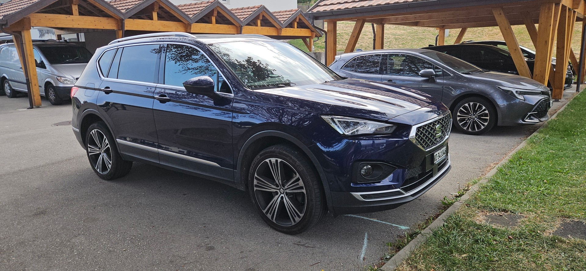 SEAT 2.0 TSI Xcellence 4Drive DSG-image-1