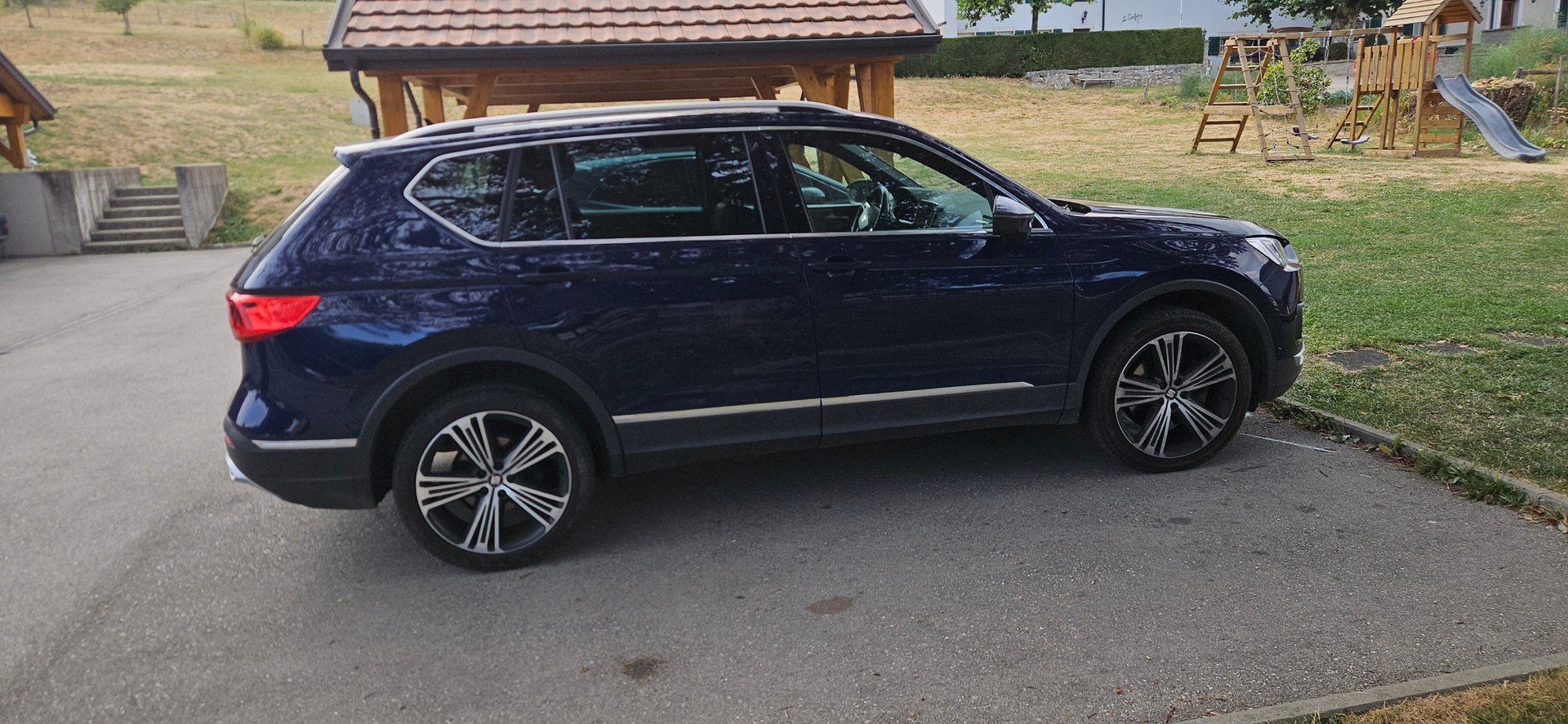 SEAT 2.0 TSI Xcellence 4Drive DSG-image-2