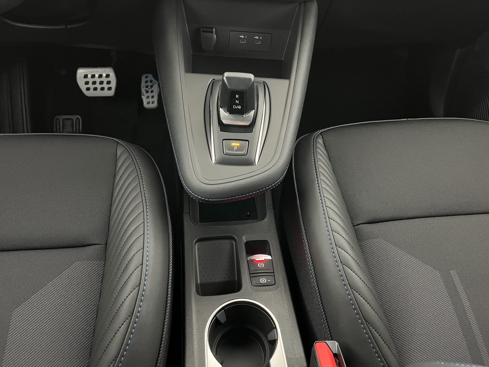 RENAULT Captur 1.8 E-Tech esprit Alpine-image-13