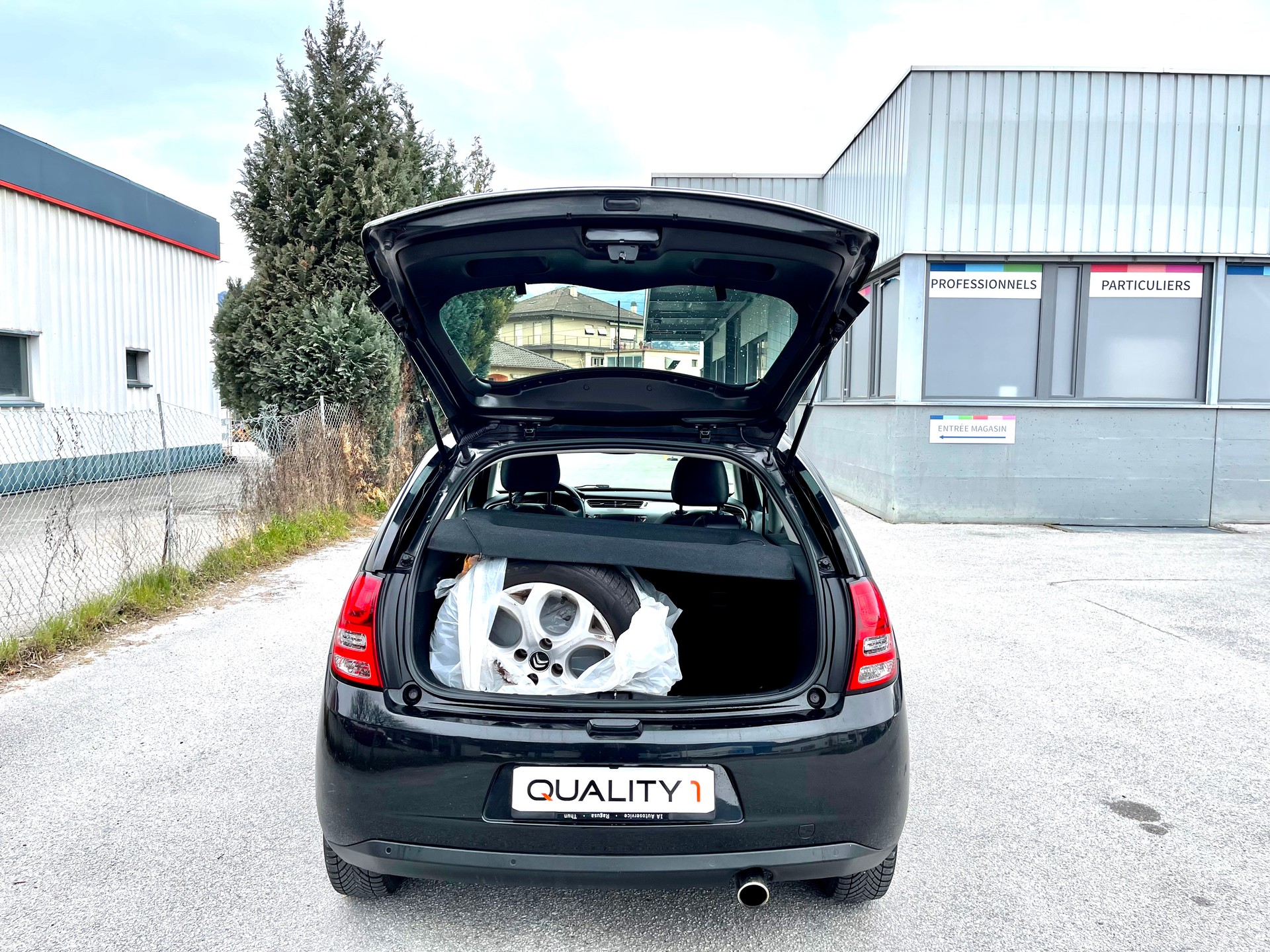 CITROEN C3 1.6i 16V Exclusive Automatic-image-4