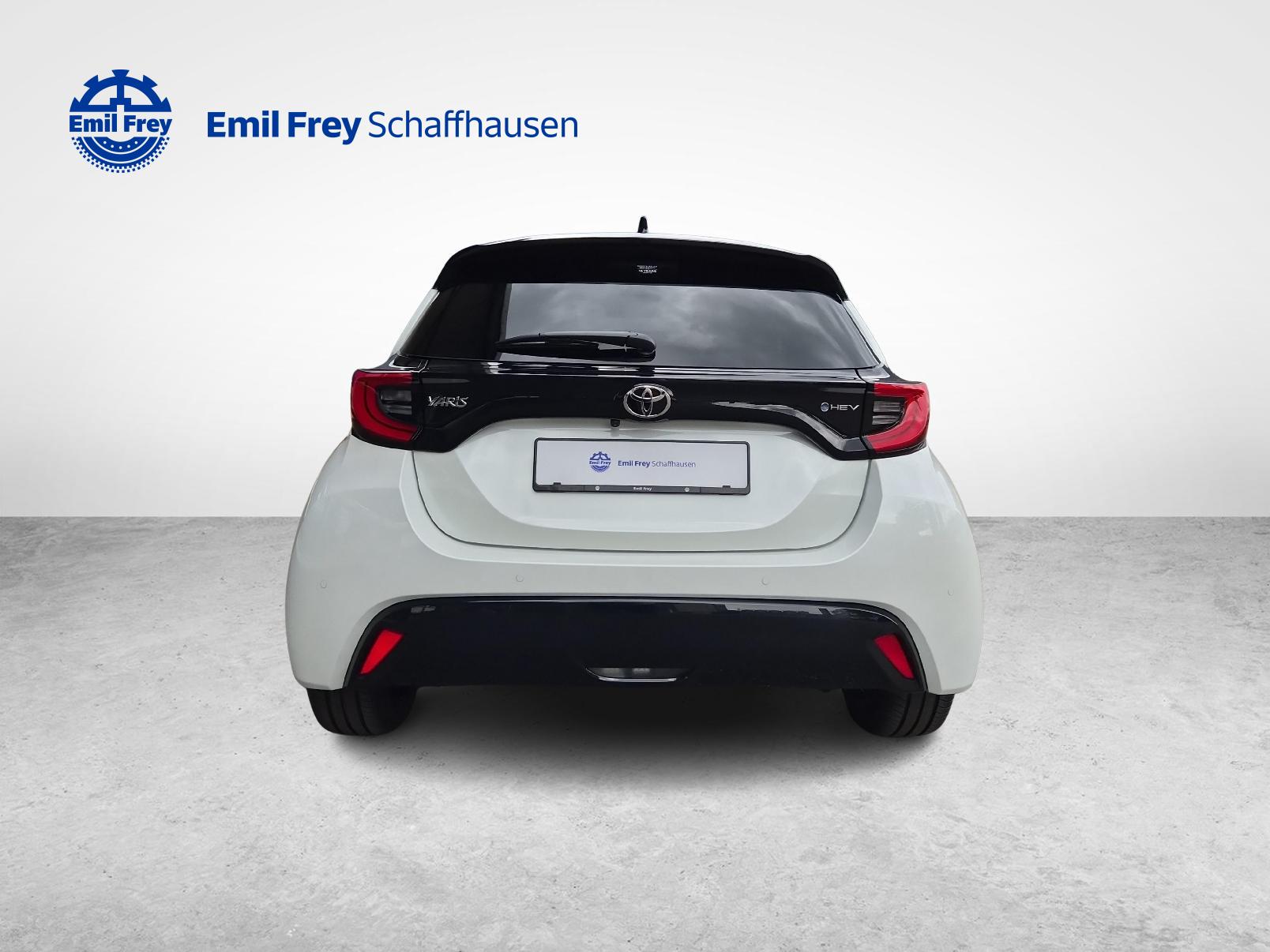 TOYOTA Yaris 1.5 VVT-i HSD Premium-image-3