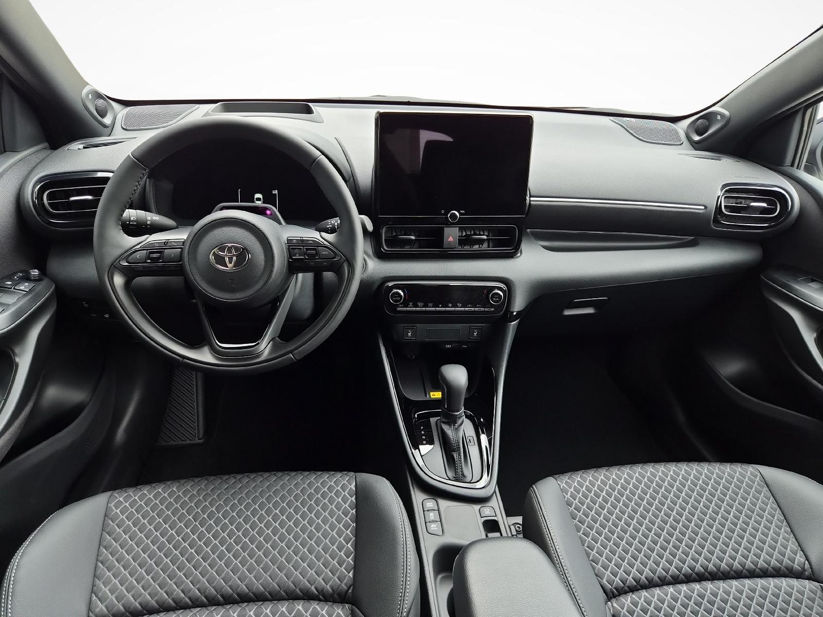 TOYOTA Yaris 1.5 VVT-i HSD Premium-image-8